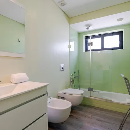 Urban Reflections By Portugal Active Prázdninový dům