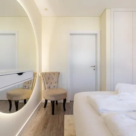 Ferienhaus Urban Reflections By Portugal Active