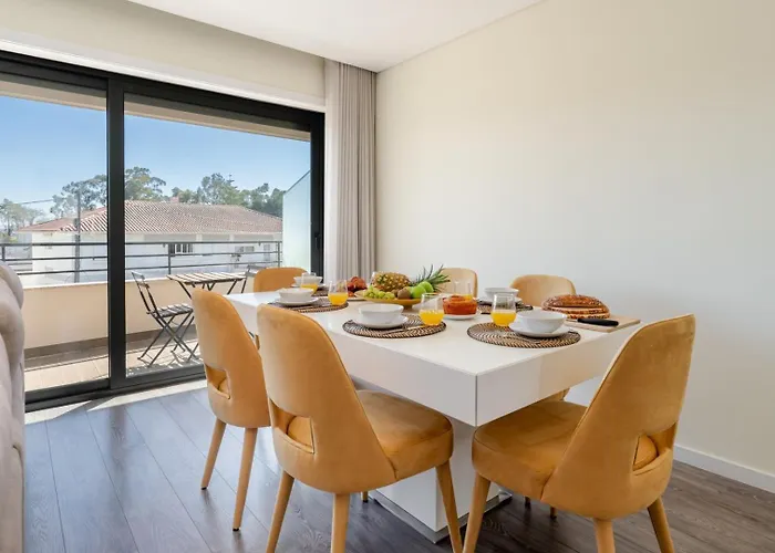 Urban Reflections By Portugal Active * Виана-ду-Каштелу