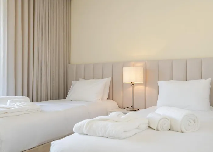 بيت للعطل Urban Reflections By Portugal Active فيانا دو كاستيلو